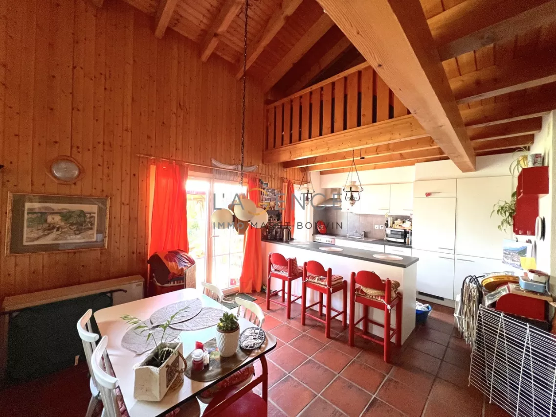 CHALET DE 5,5 PCES AVEC MEZZANINE