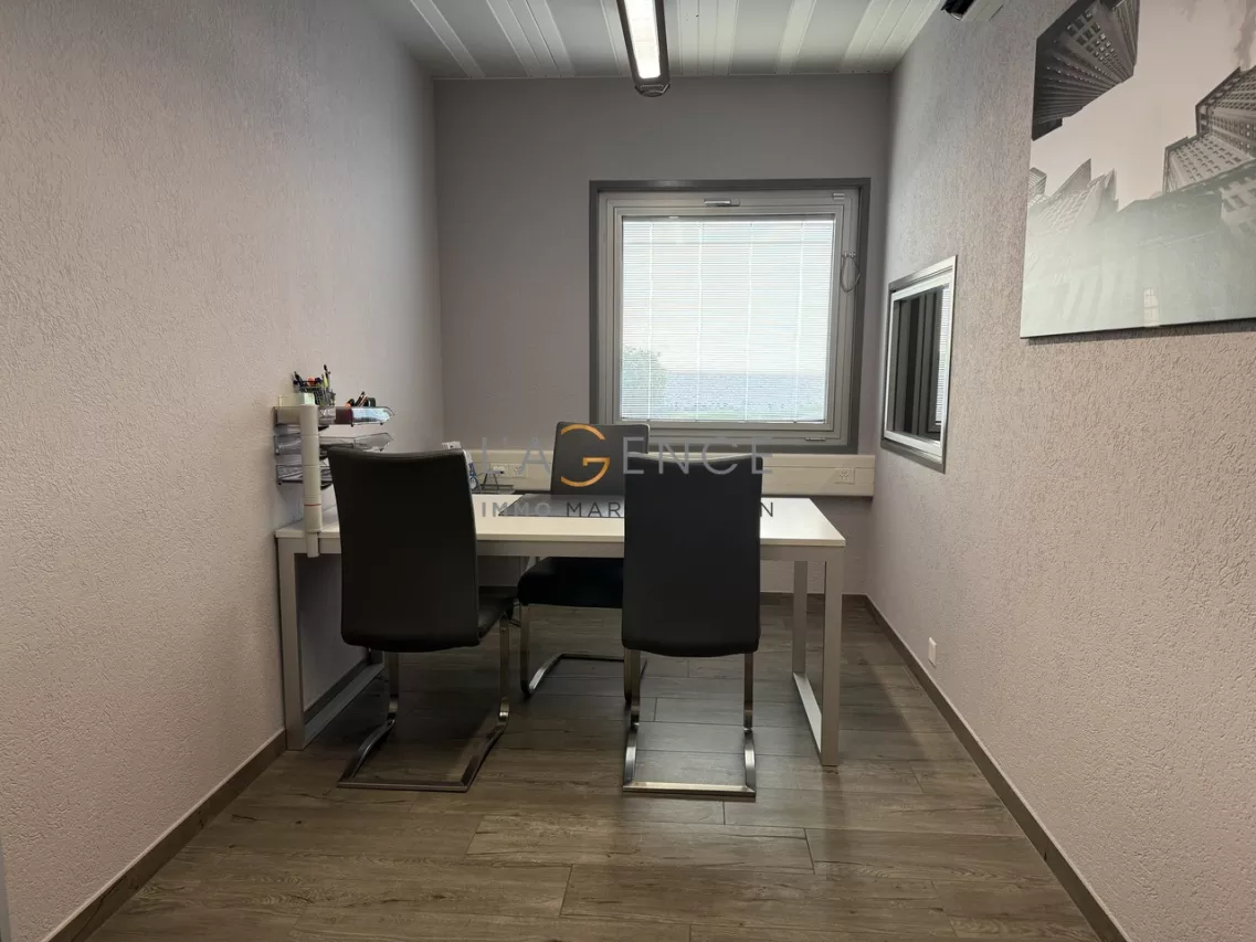 Pour investisseur - Espace commercial polyvalent et climatisé !