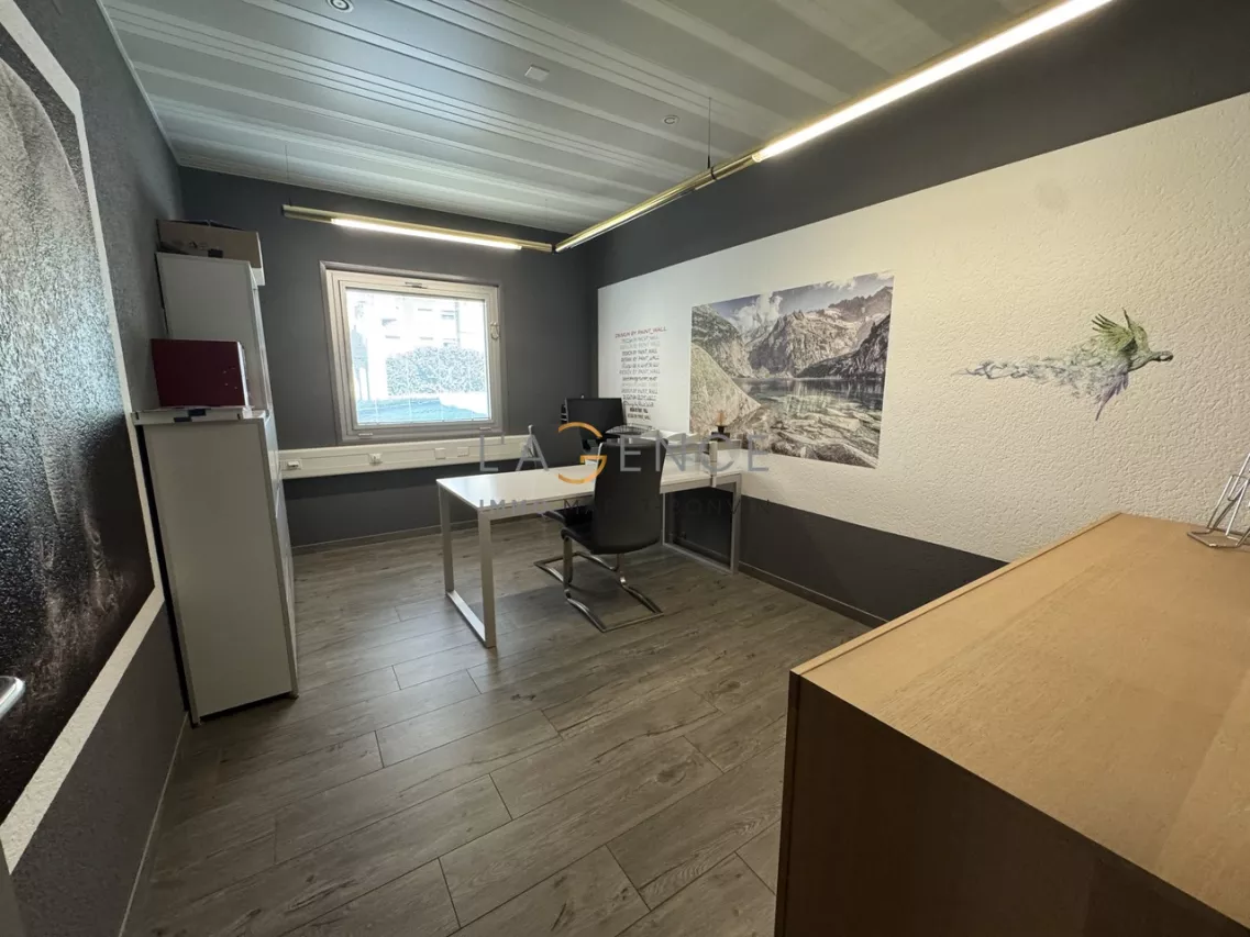 Pour investisseur - Espace commercial polyvalent et climatisé !