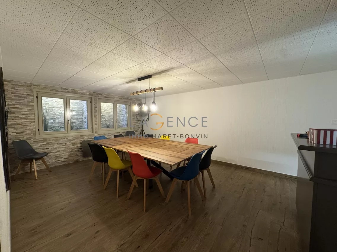 Pour investisseur - Espace commercial polyvalent et climatisé !