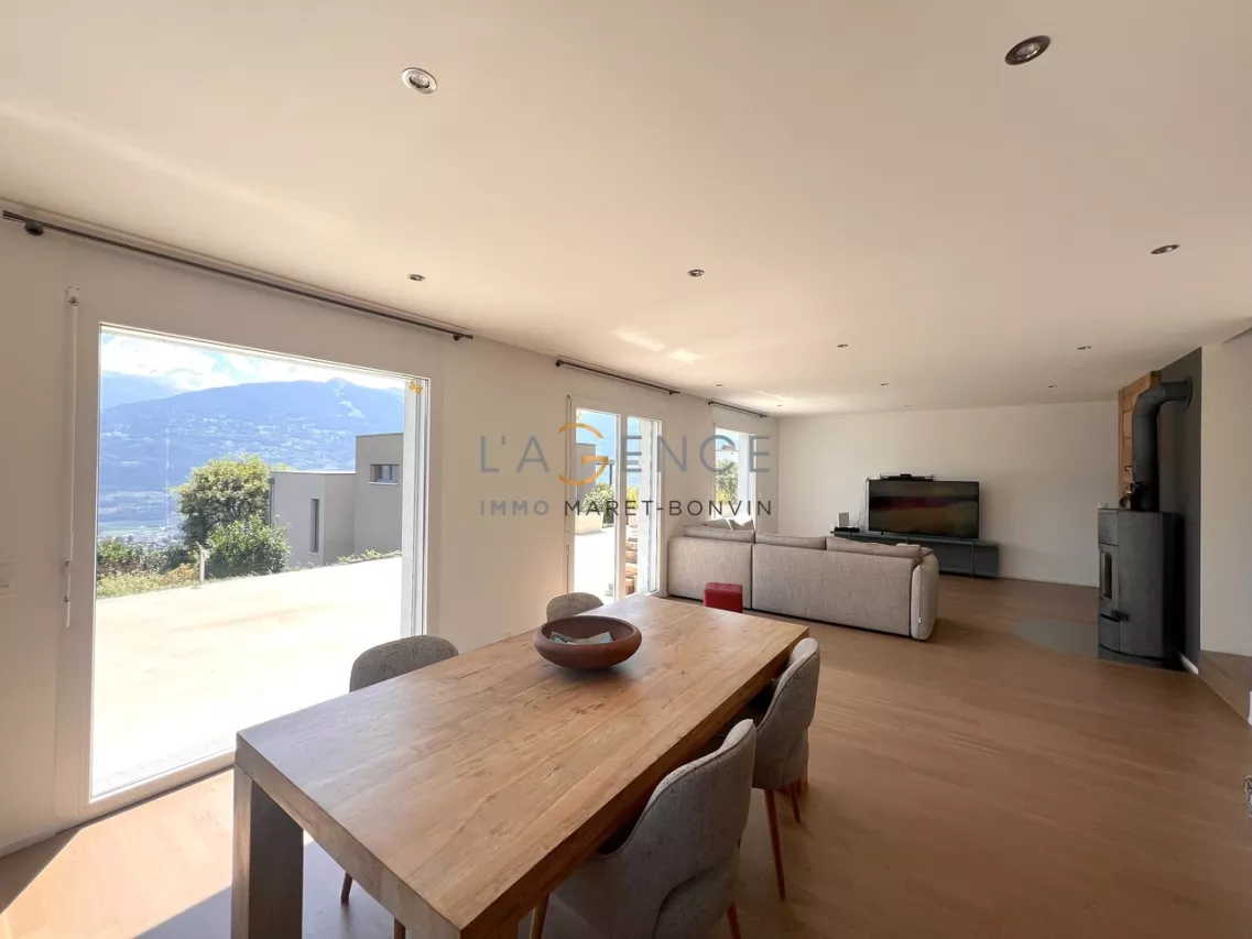 SAVIESE - VILLA DE 185 M2 AVEC VUE PANORAMIQUE