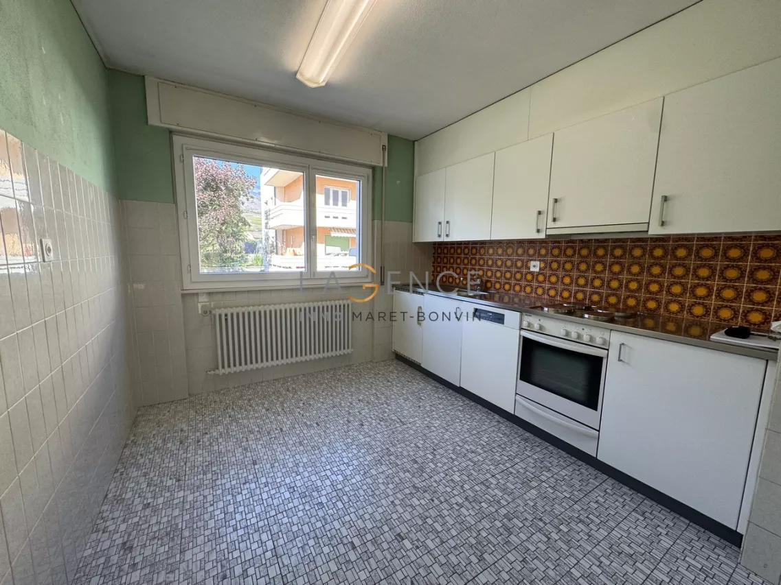 Appartement de 4.5 pièces dans une petite résidence - Uvrier