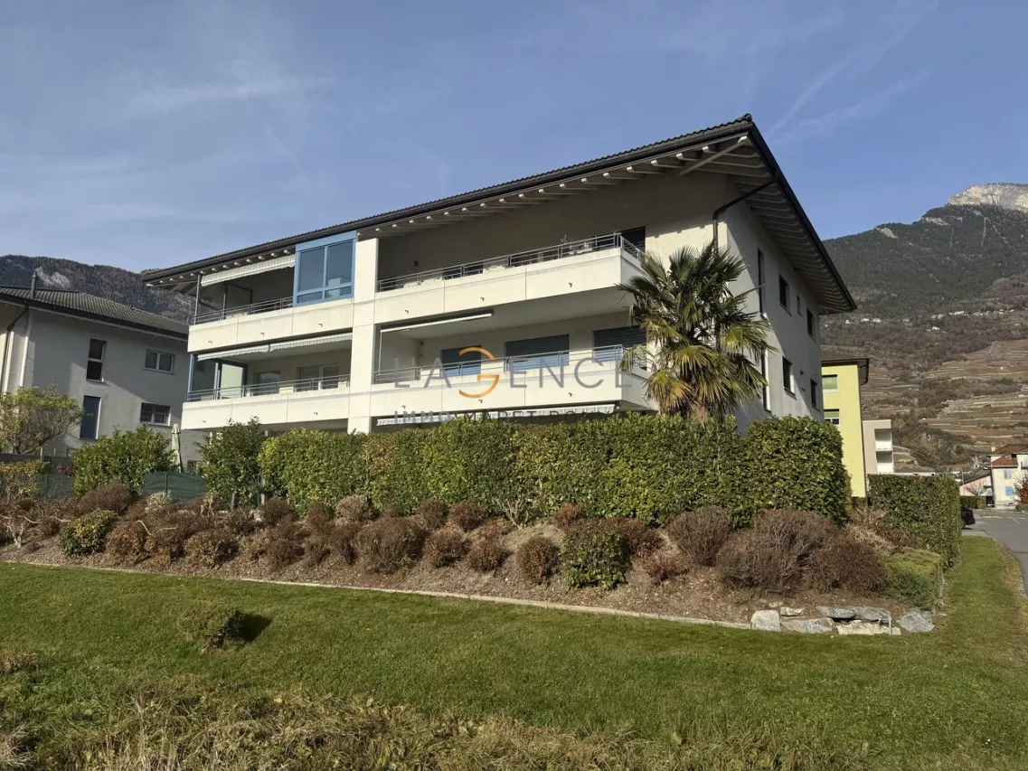 Spacieux appartement de 4.5 pièces avec grand balcon