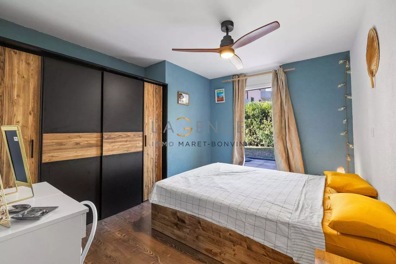 APPARTEMENT DE 3,5 PCES AVEC JARDIN D'HIVER ET PELOUSE DE 80M2