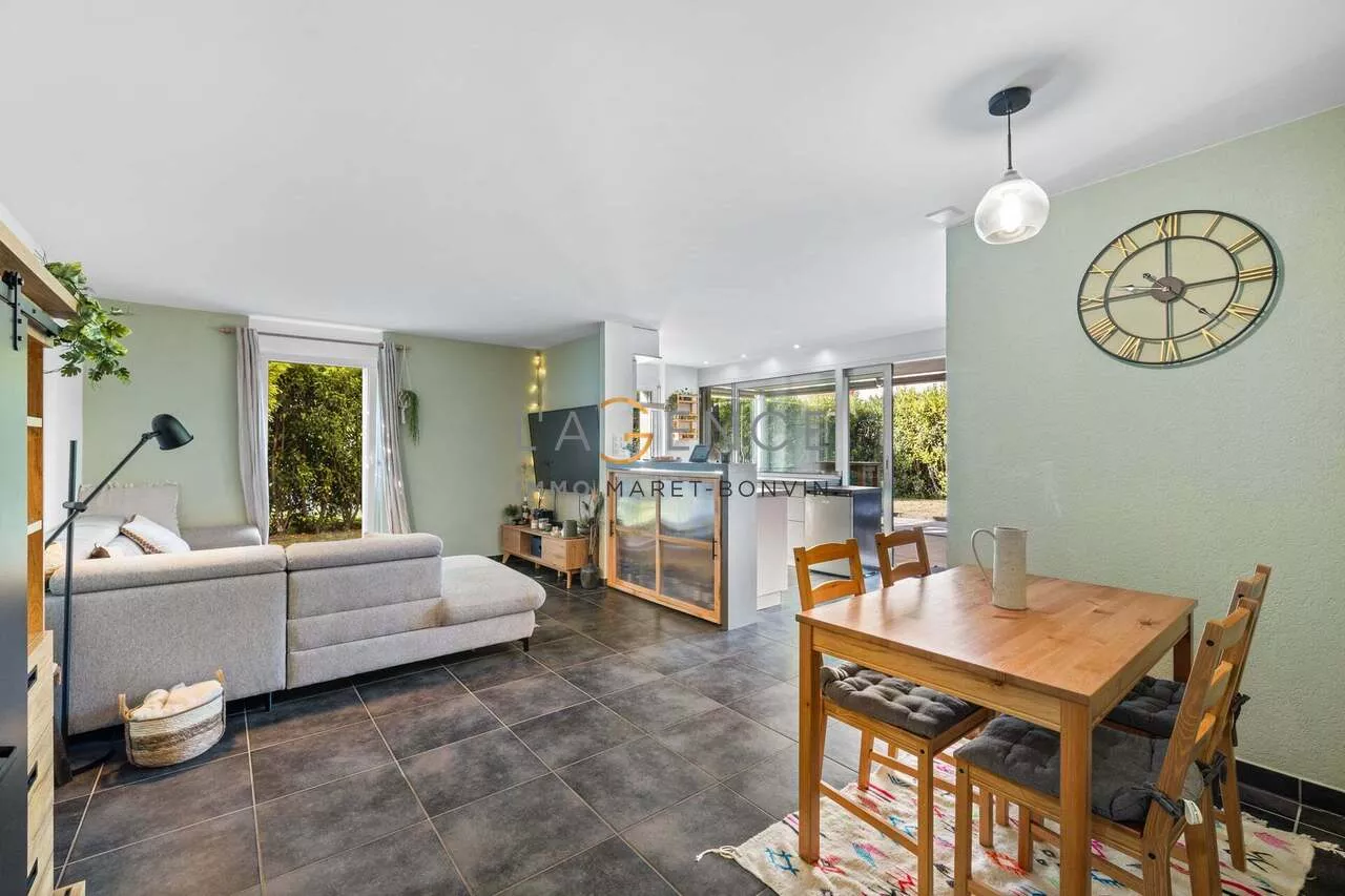 APPARTEMENT DE 3,5 PCES AVEC JARDIN D'HIVER ET PELOUSE DE 80M2