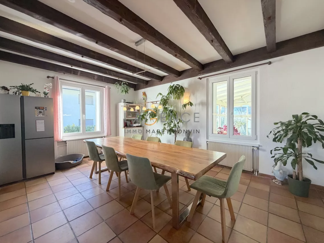 VILLA DE STANDING AVEC PISCINE