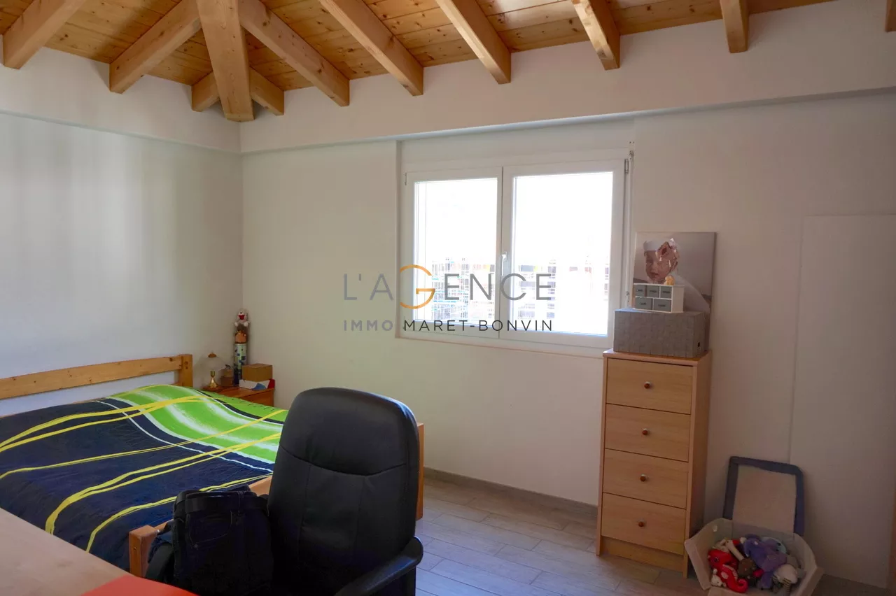 ATTIQUE DE 2,5 PIECES