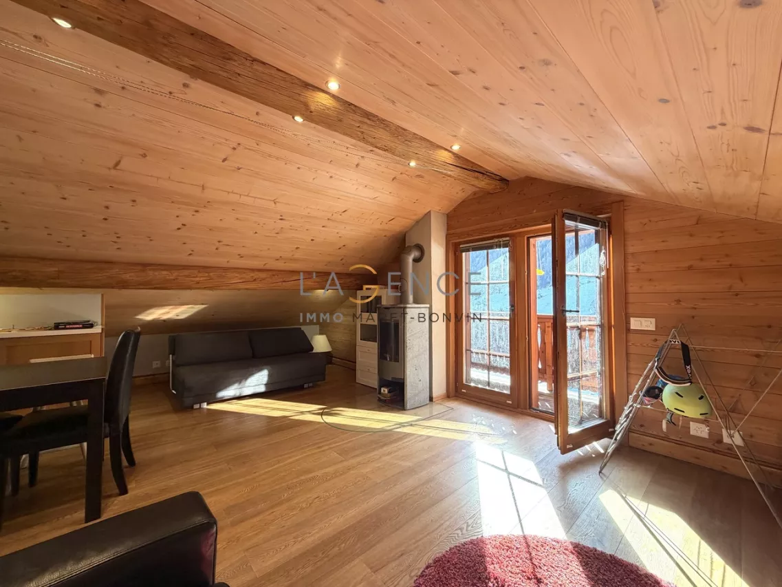 ATTIQUE AVEC CACHET - RESIDENCE SECONDAIRE OK