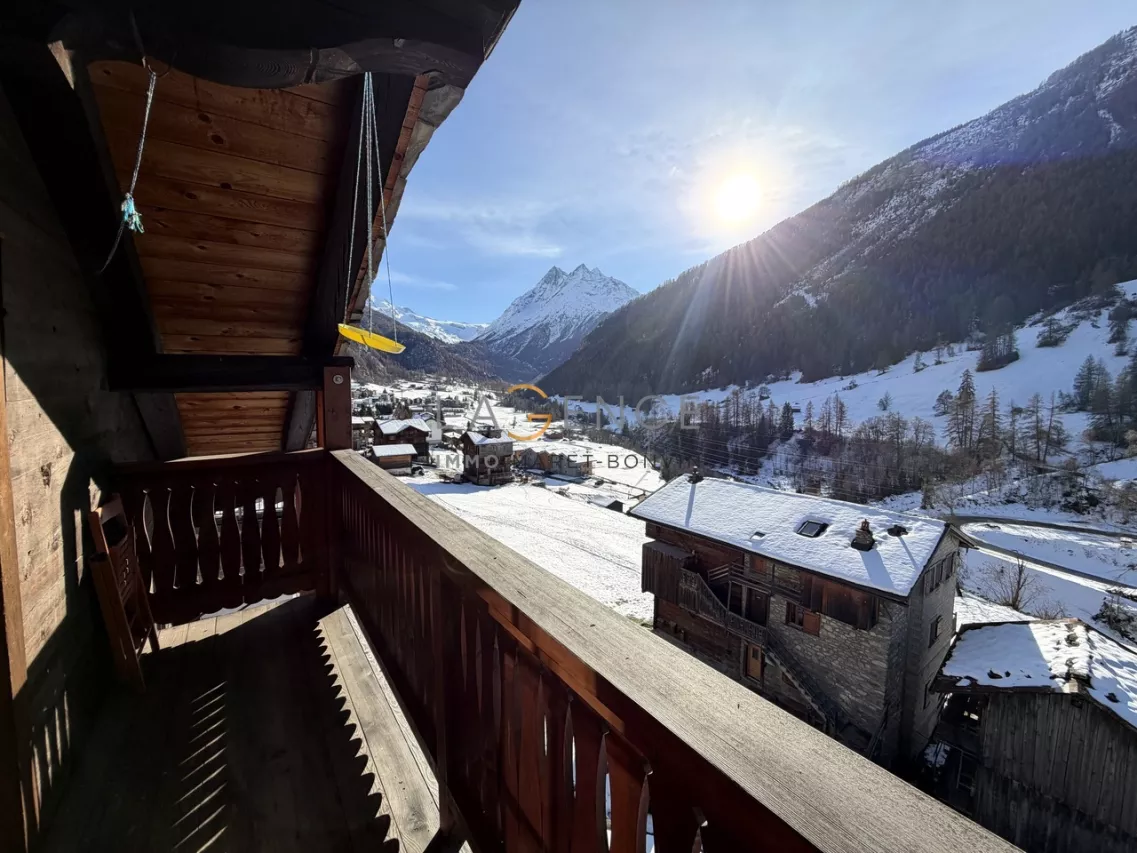 ATTIQUE AVEC CACHET - RESIDENCE SECONDAIRE OK