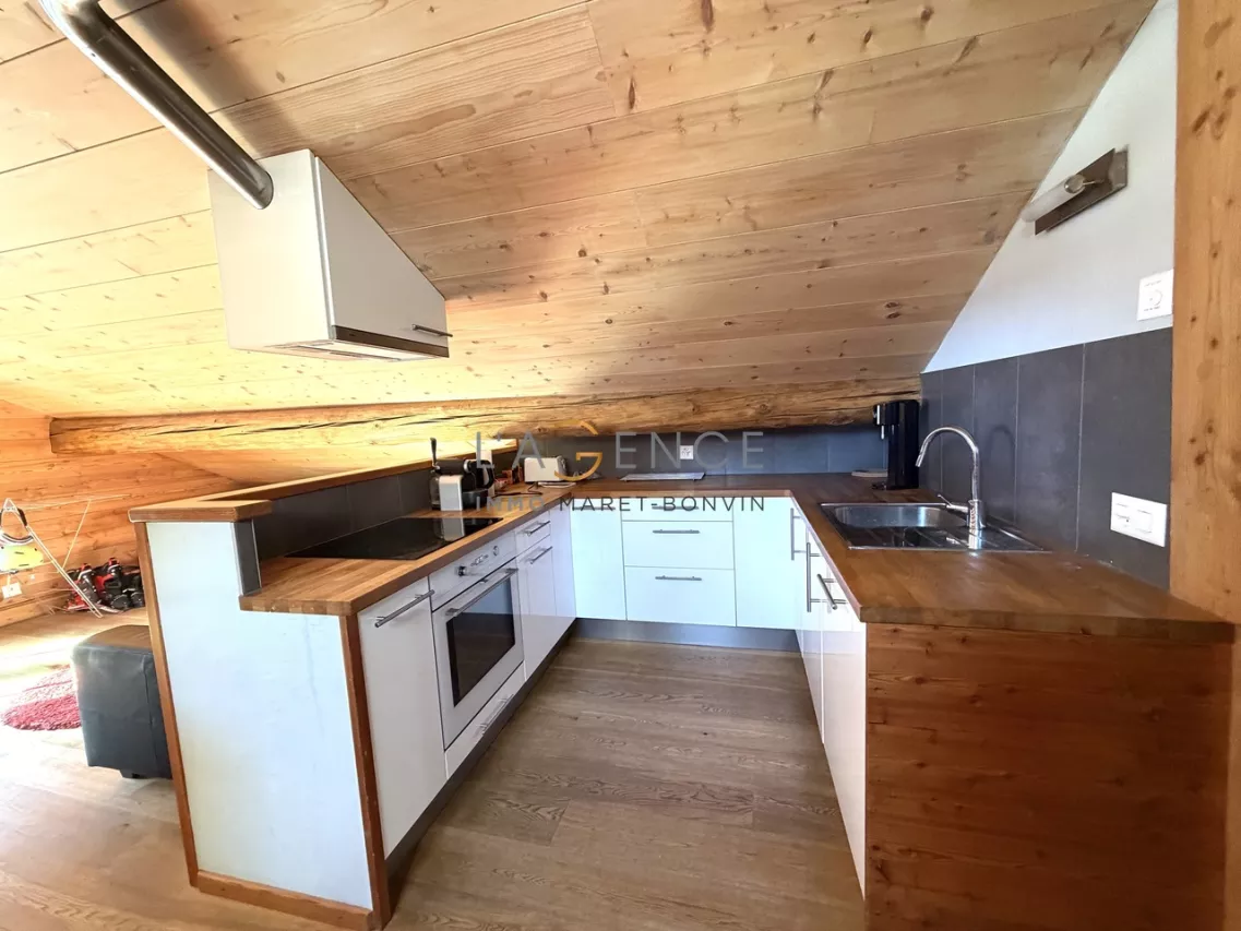 ATTIQUE AVEC CACHET - RESIDENCE SECONDAIRE OK