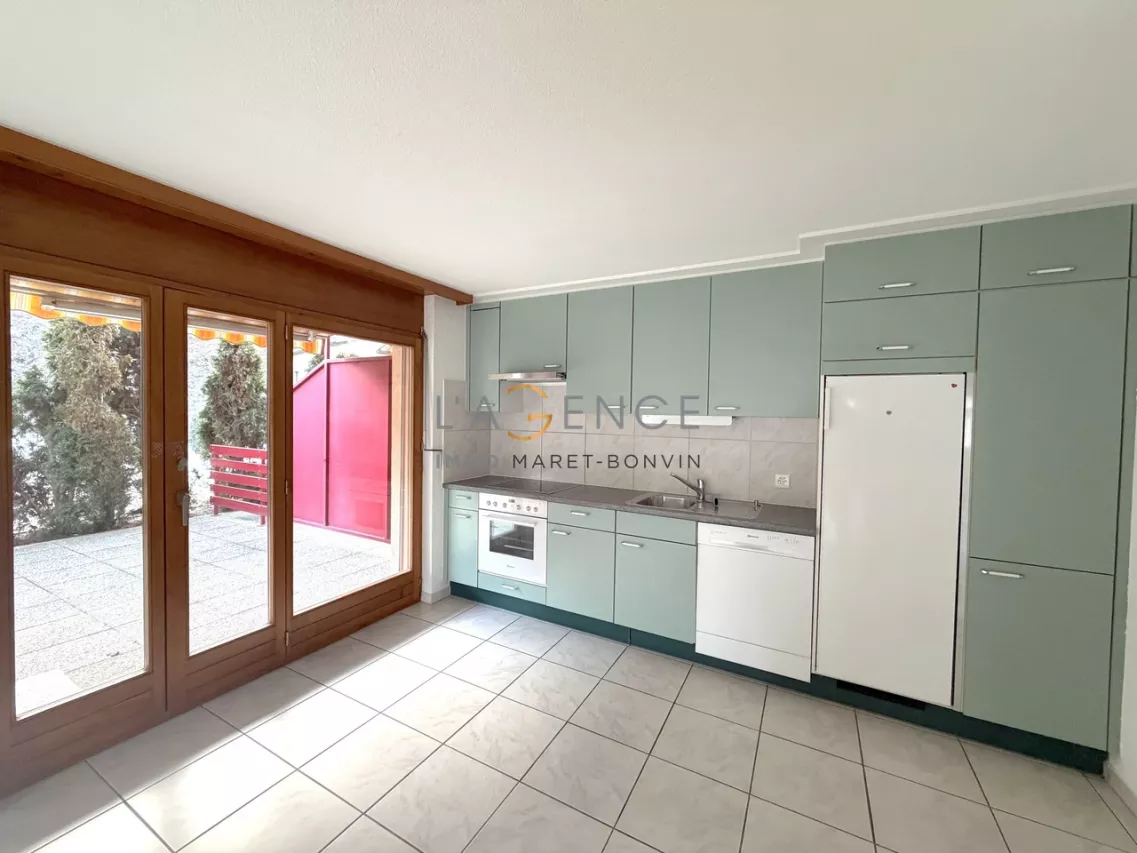 APPARTEMENT DE 3,5 PCES AVEC TERRASSE DE 40 M2