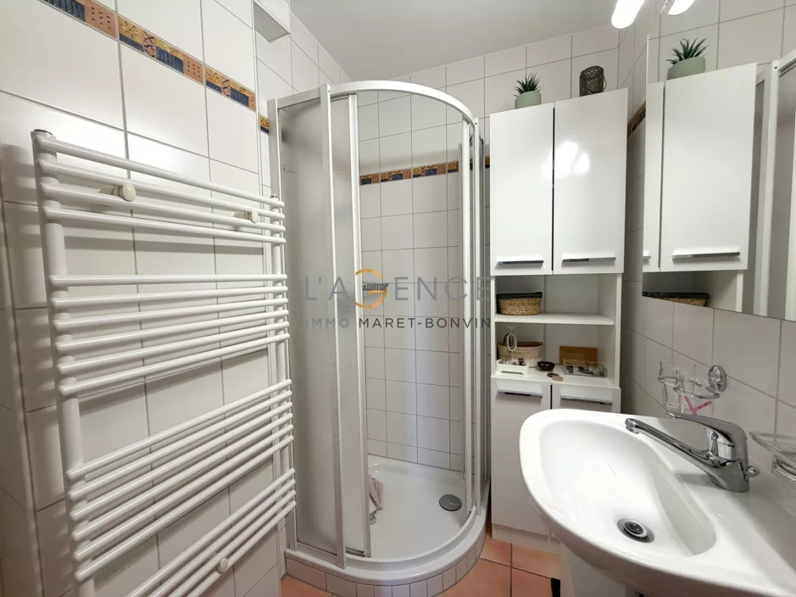 APPARTEMENT DE 4,5 PCES AVEC TERRASSE DE 9 M2