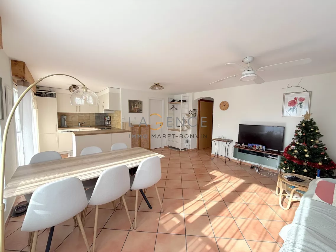 APPARTEMENT DE 4,5 PCES AVEC TERRASSE DE 9 M2