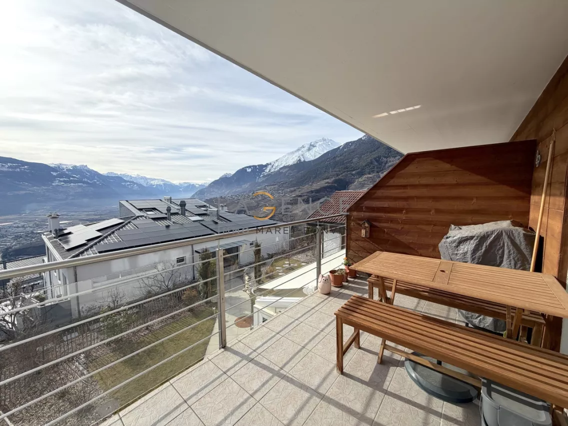 APPARTEMENT DE 4,5 PCES AVEC TERRASSE DE 9 M2