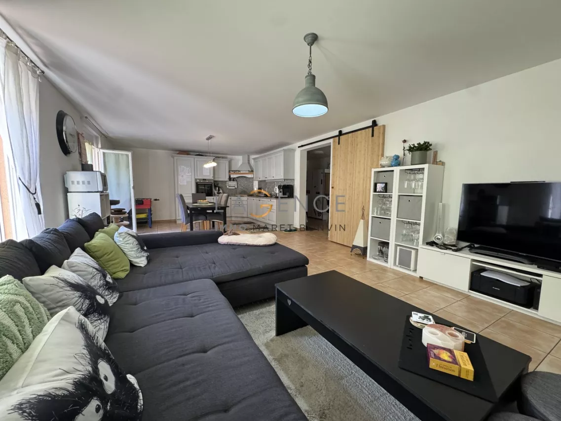 Grand et lumineux appartement de 4.5 pièces