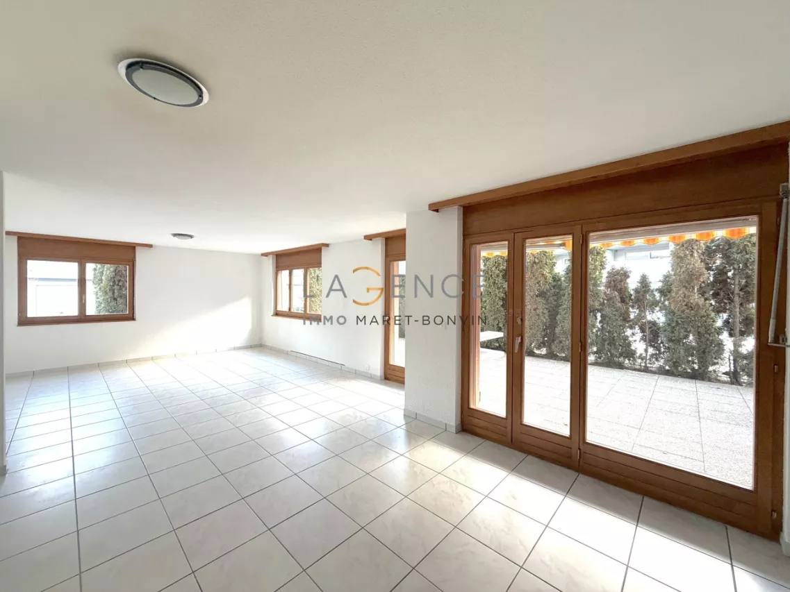 APPARTEMENT DE 3,5 PCES AVEC TERRASSE DE 40 M2