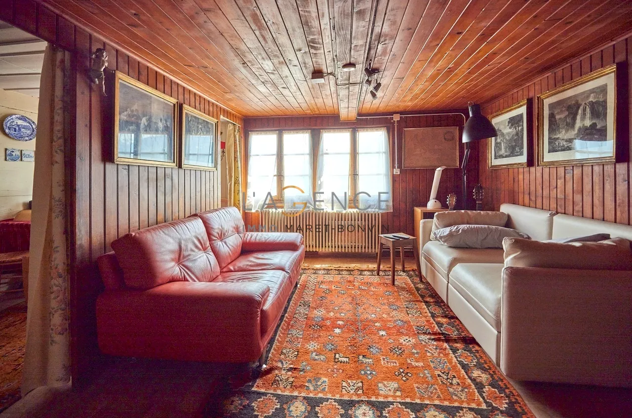 MAISON VILLAGEOISE DE CARACTERE A ST-GERMAIN ( SAVIESE )