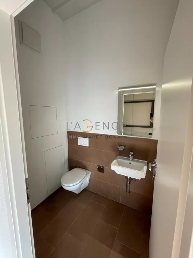 Local commercial de 50 m² idéalement situé à Savièse
