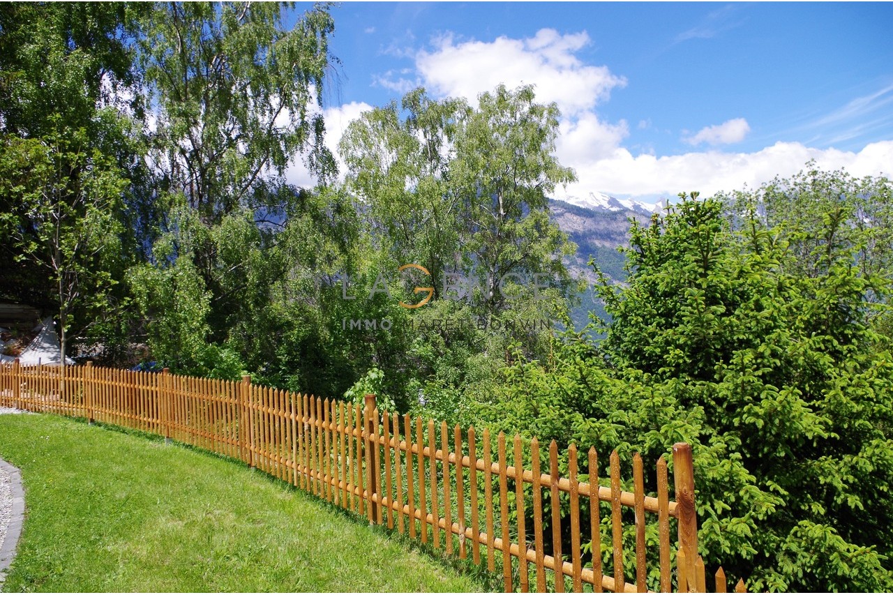 CHALET EN PLEINE NATURE DE 120 M2 SUR UN TERRAIN DE 1609M2
