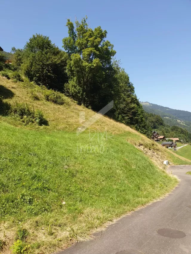 2 Terrains à bâtir entièrement équipés - 950 ou 1 045 m2