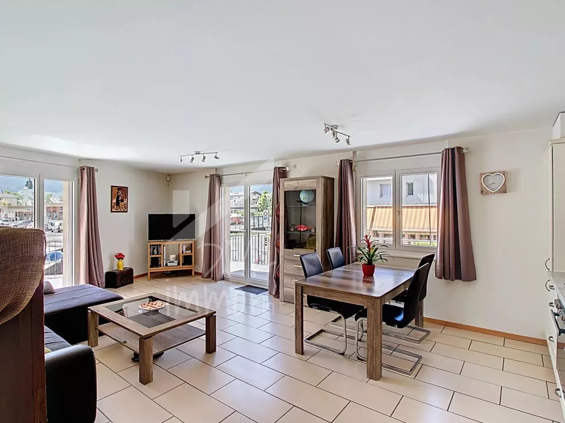 Bel appartement 3,5 p, grande terrasse, centre Fully