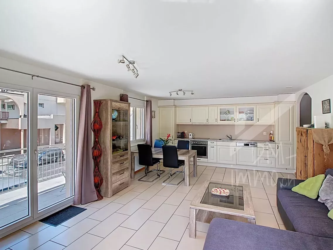 Bel appartement 3,5 p, grande terrasse, centre Fully