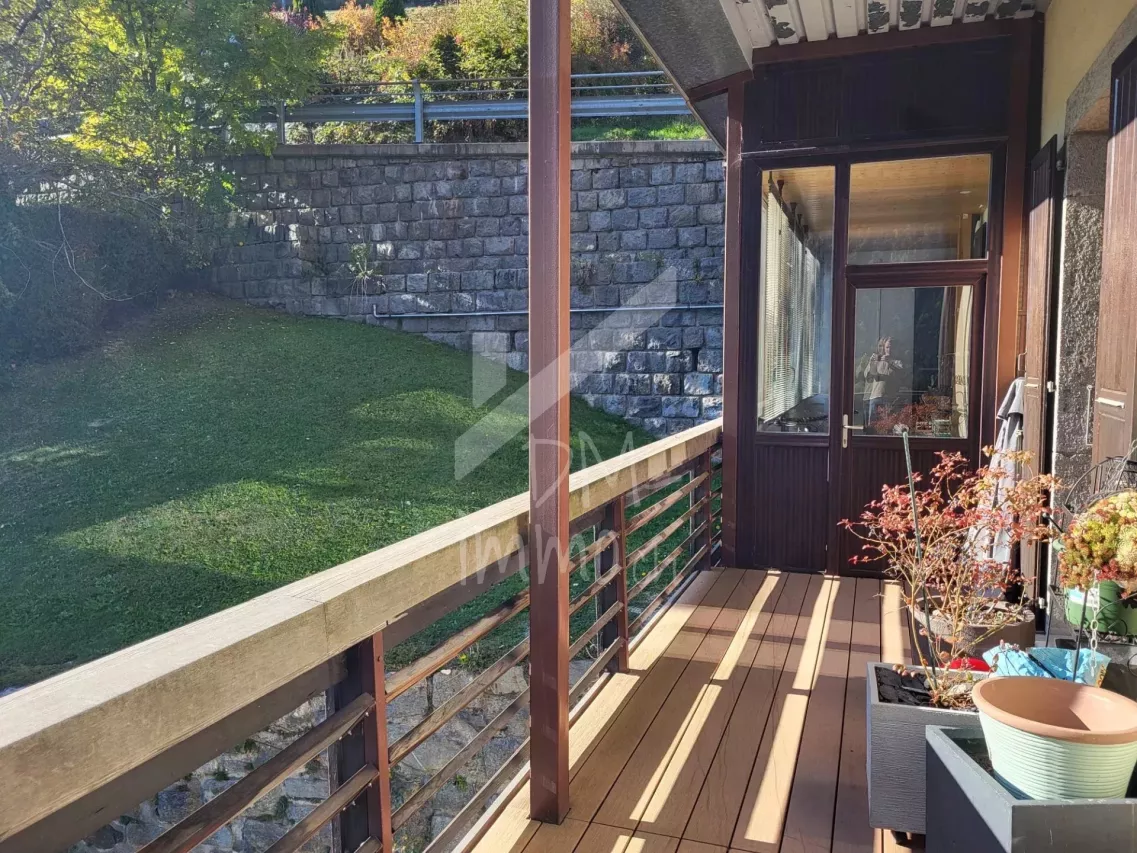 Appartement 2,5p rénové, grande terrasse sud