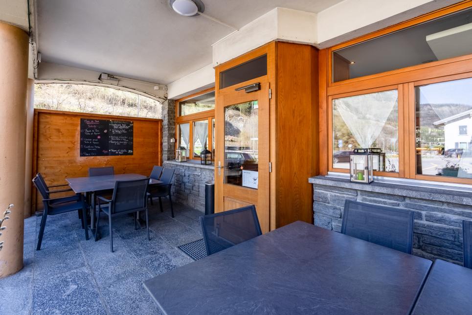 Restaurant 487.85 m2 à Sembrancher