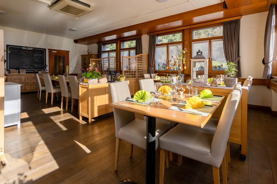 Restaurant 487.85 m2 à Sembrancher