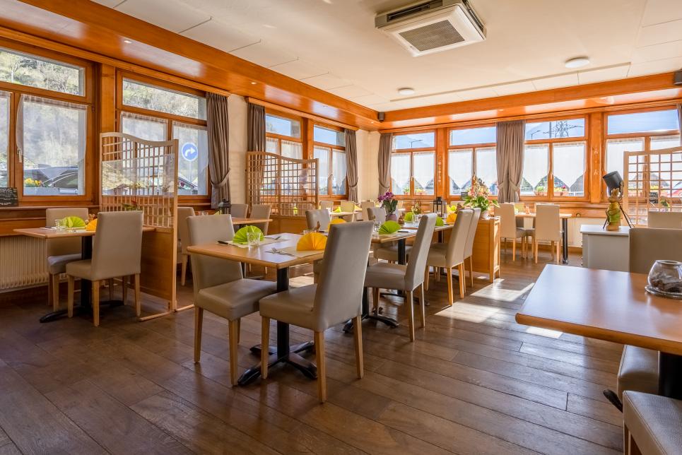 Restaurant 487.85 m2 à Sembrancher