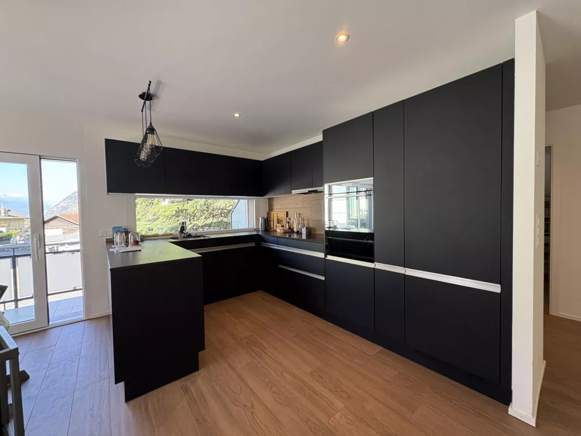 Cosy appartement de 4.5 pièces avec superbe balcon de 35 m2