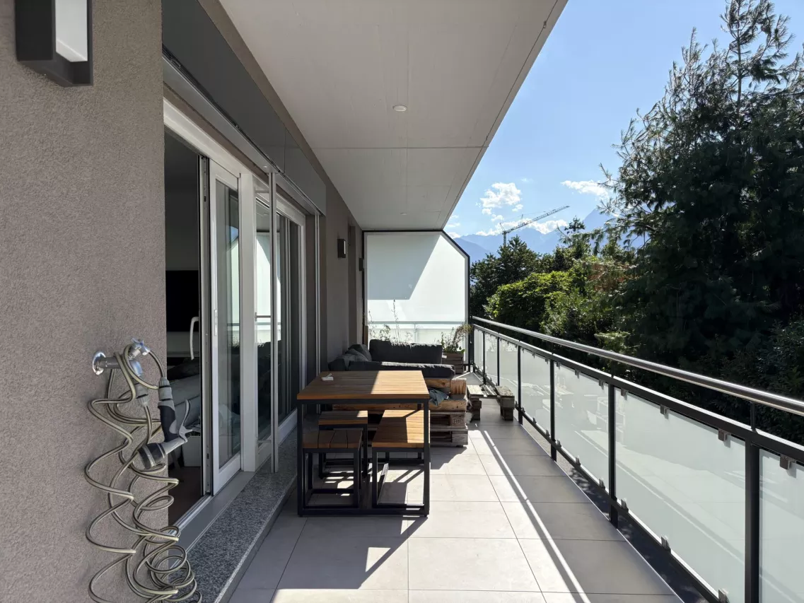 Cosy appartement de 4.5 pièces avec superbe balcon de 35 m2