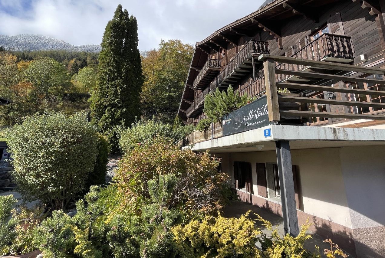 Plateaux bruts pour résidences principales, Chalet Wellness-Spa dans les Alpes Valaisannes