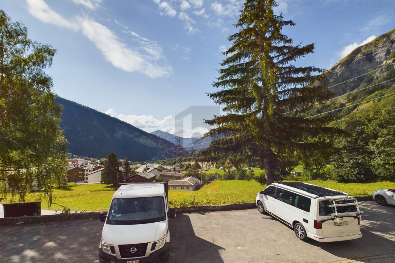 HERRLICHES BERGPANORAMA MIT VIEL POTENZIAL