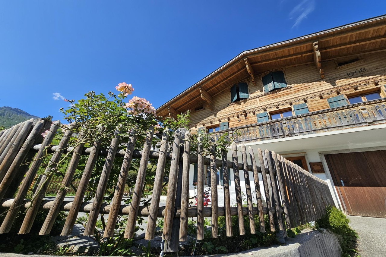 CHALET DANS LES ALPES VAUDOISES PROCHE DE GSTAAD