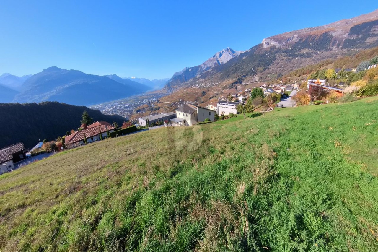 TERRAIN IDYLLIQUE AVEC VUE PANORAMIQUE