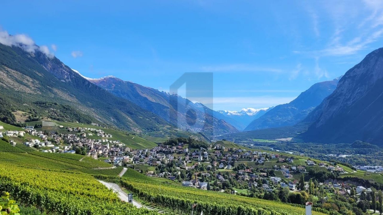 ÉLÉGANTE VILLA AVEC VUE IMPRENABLE