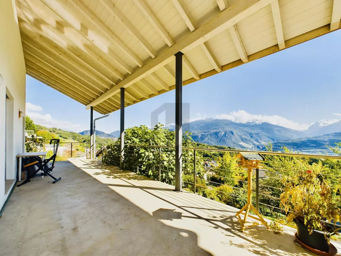 VUE SOMPTUEUSE AVEC GRAND BALCON, GRANDS ESPACES