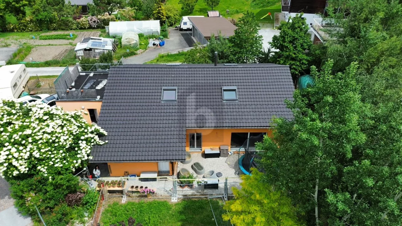 MAISON SPACIEUSE AVEC JARDIN