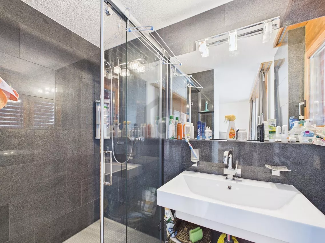 CHARMANTE FERIENWOHNUNG IN LEUKERBAD