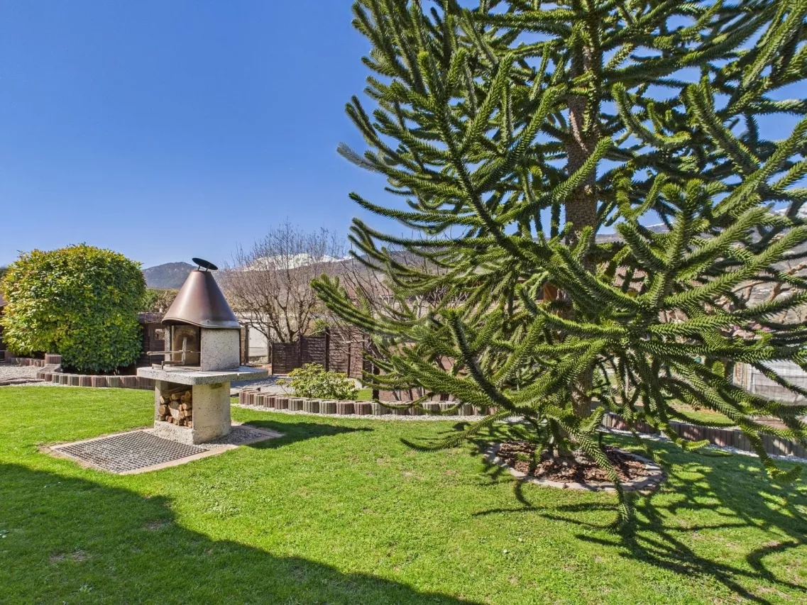 IDYLLE FAMILIALE AVEC JARDIN