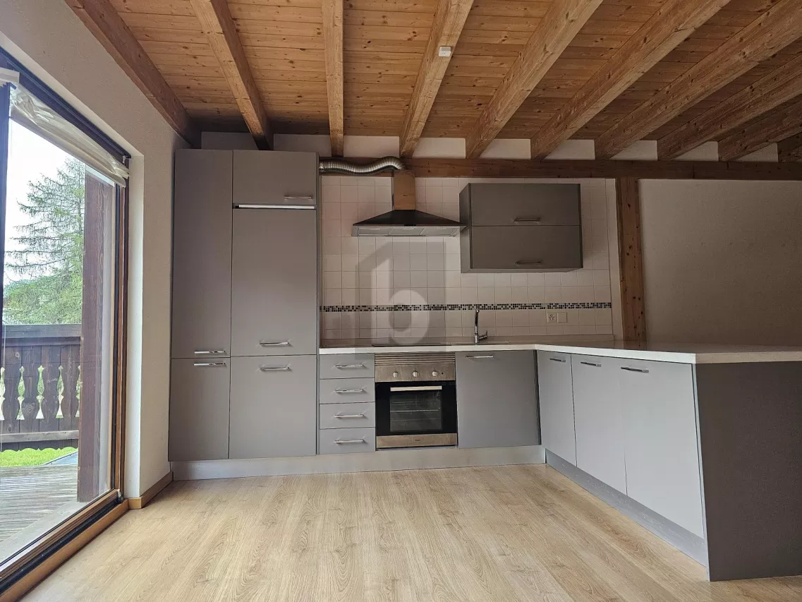 MAGNIFIQUE DUPLEX, DANS UNE ZONE PAISIBLE