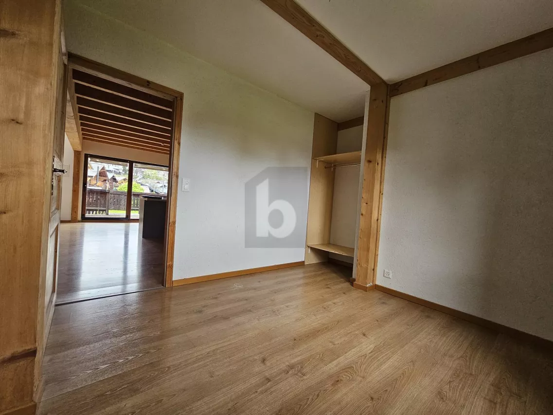 MAGNIFIQUE DUPLEX, DANS UNE ZONE PAISIBLE