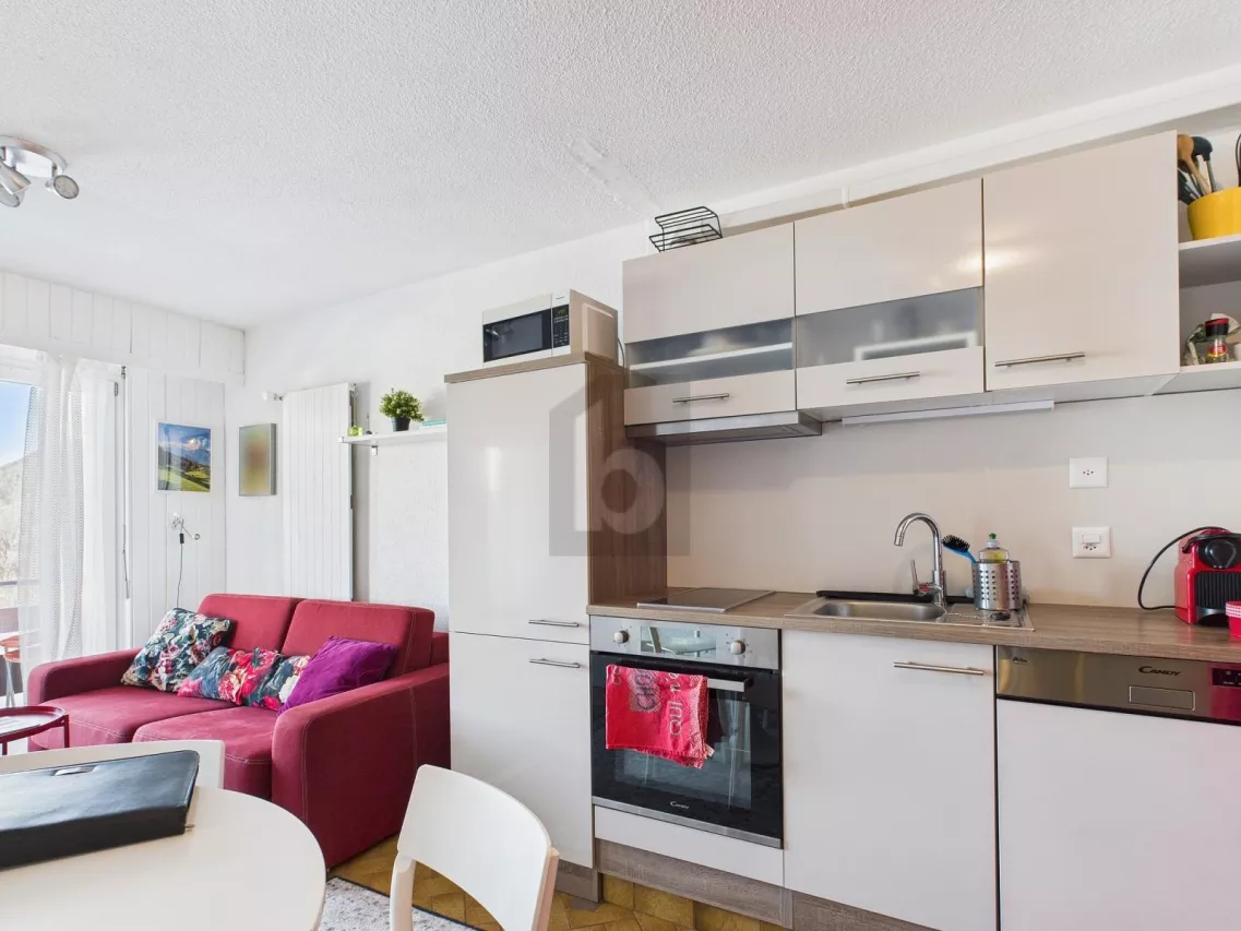 UN REFUGE CONFORTABLE AVEC UNE VUE DE RÊVE