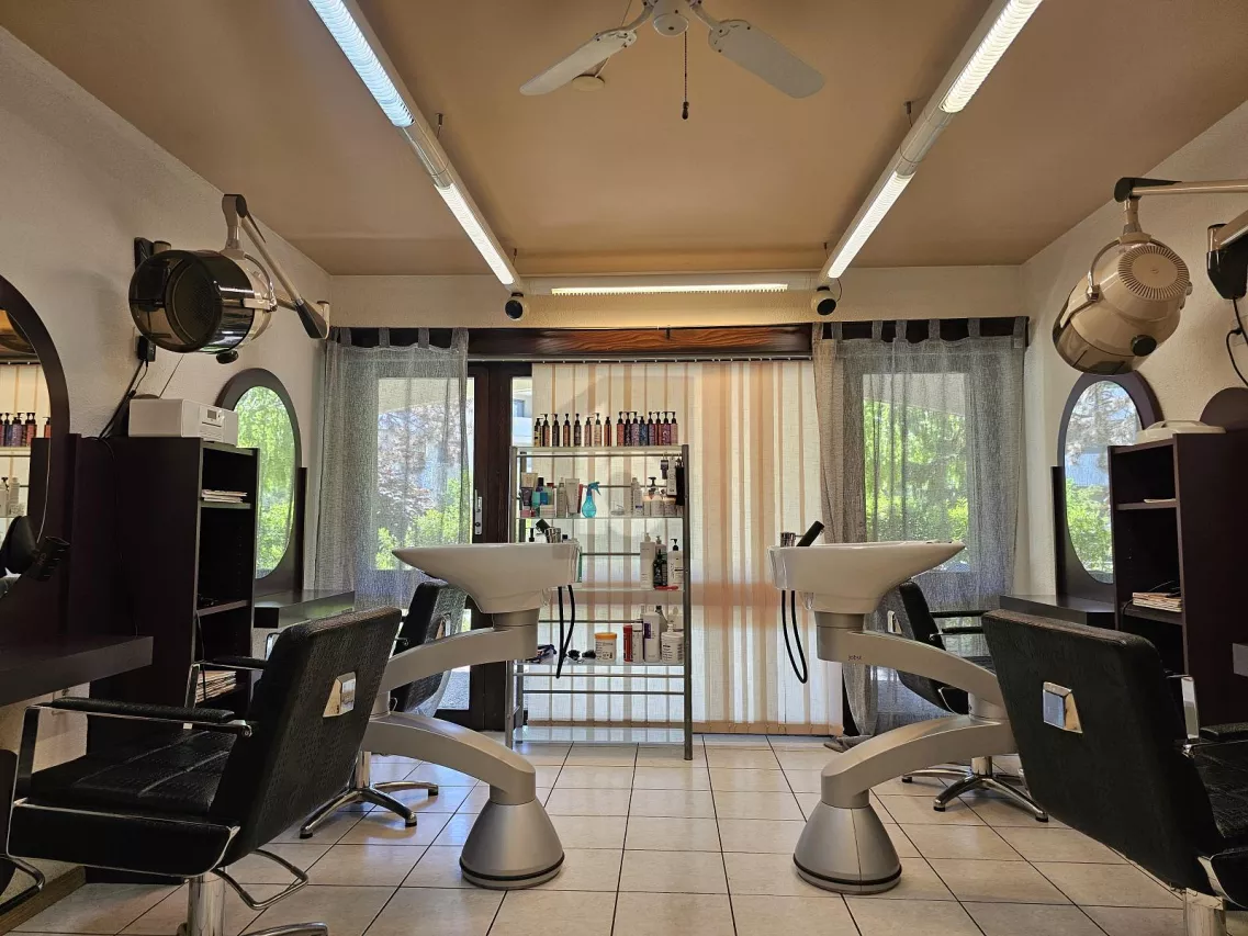 SALON DE COIFFURE SANS FONDS DE COMMERCE !