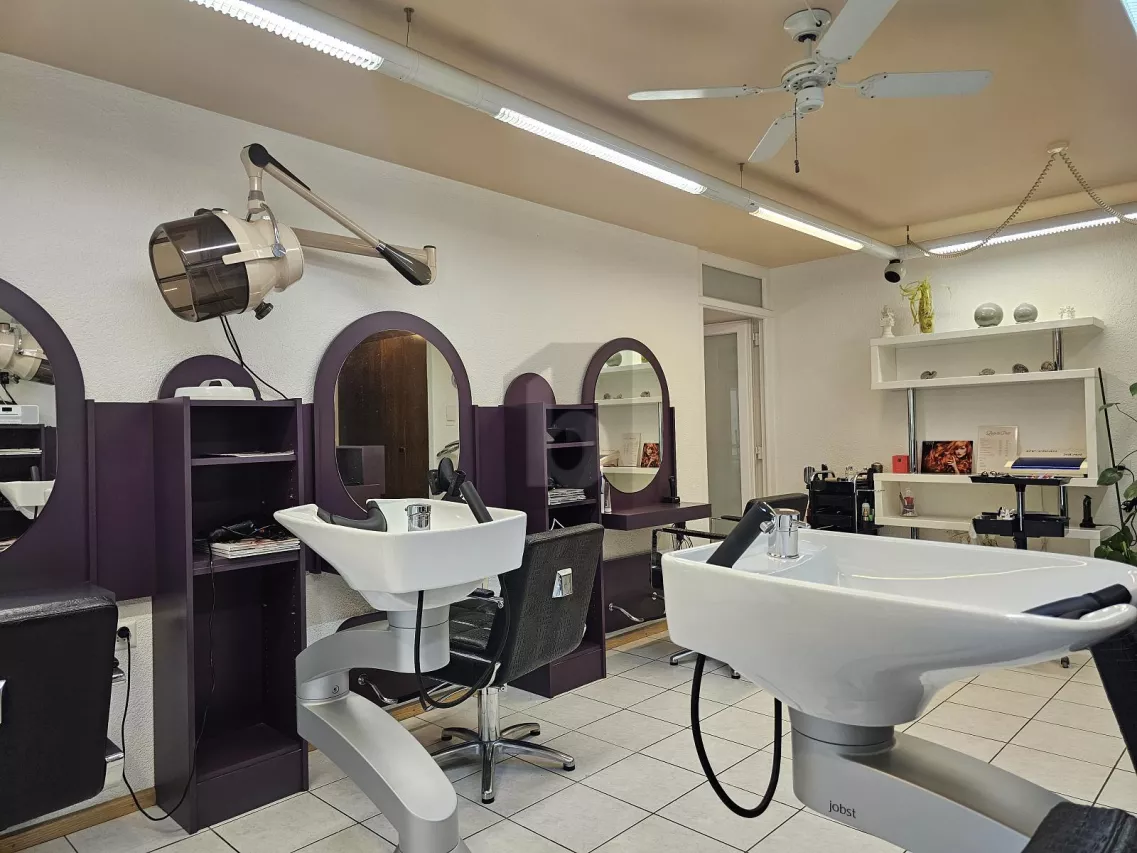 SALON DE COIFFURE SANS FONDS DE COMMERCE !