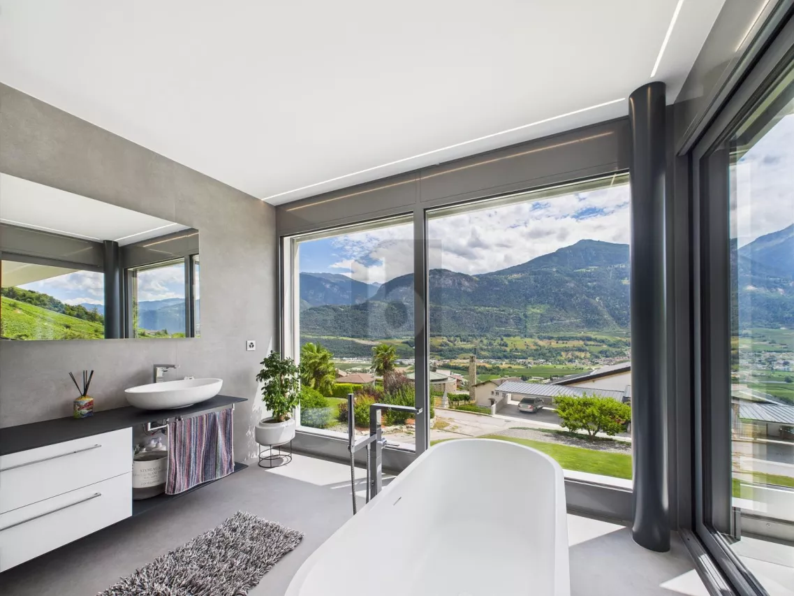 VILLA MODERNE AVEC VUE IMPRENABLE