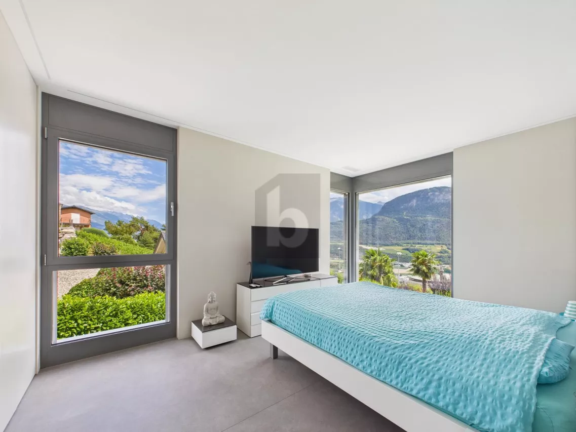 VILLA MODERNE AVEC VUE IMPRENABLE