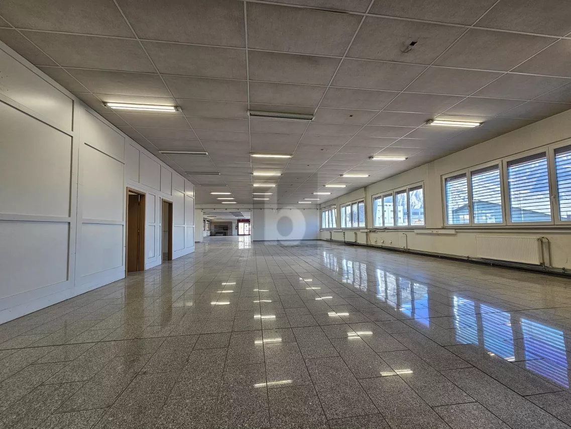 SPACIEUSE ET AVEC BEAUCOUP DE POTENTIEL