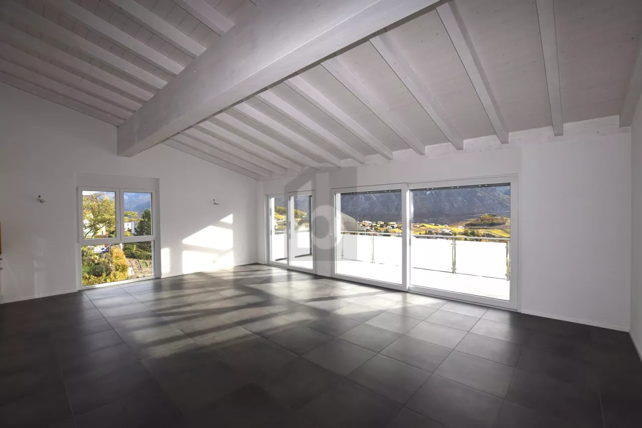 SONNENVERWÖHNT MIT CHARME UND AUSSICHT